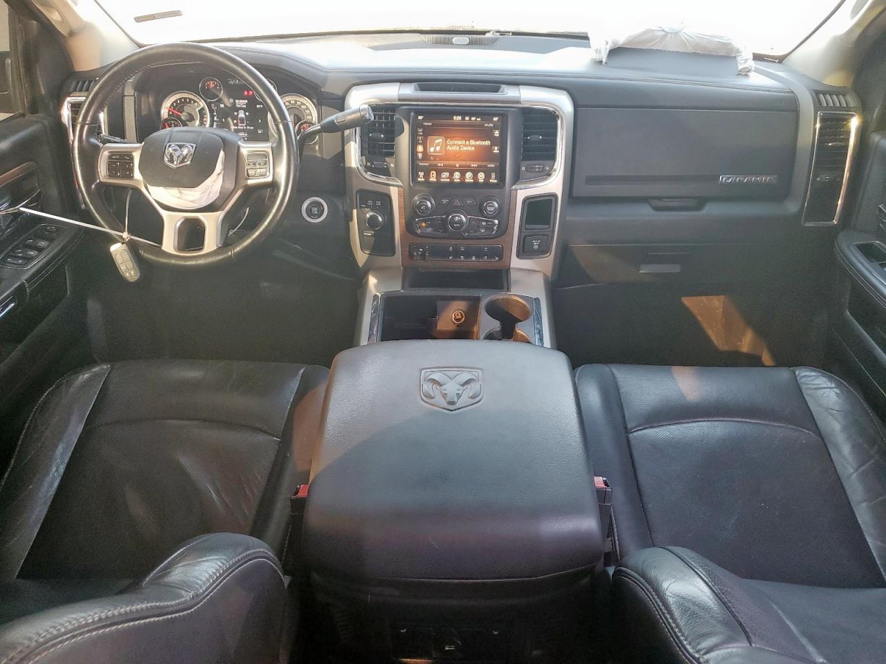 2015 Ram 2500 Laramie VIN: 3C6UR5NJ0FG553863 Lot: 92711235