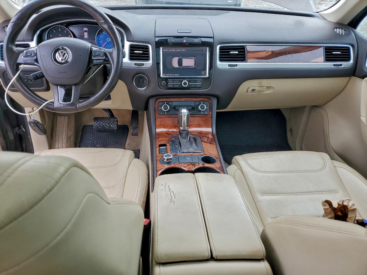 2011 Volkswagen Touareg V6 VIN: WVGFF9BP8BD007342 Lot: 93182655