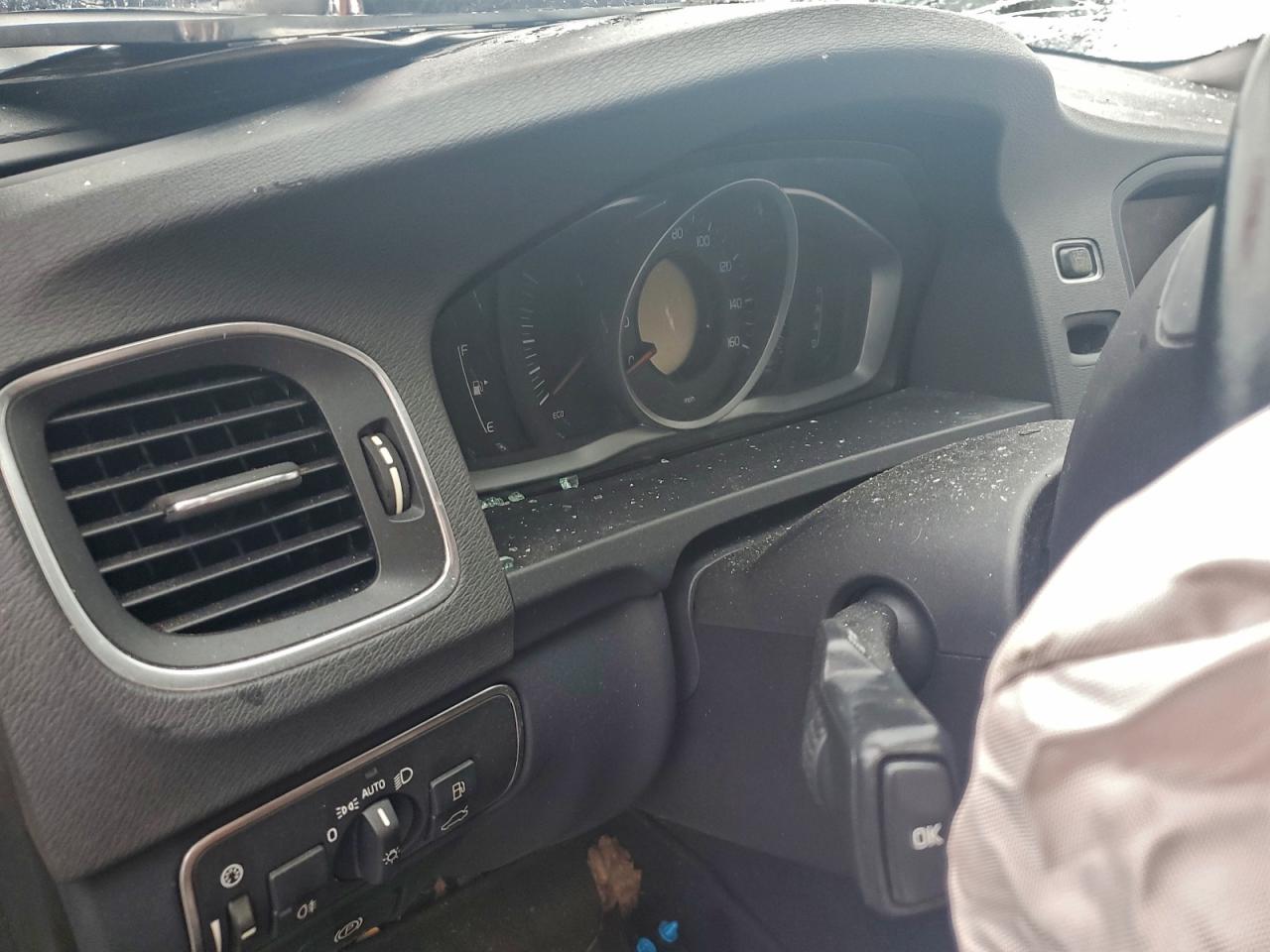 2014 Volvo S60 T5 VIN: YV1612FS5E2289006 Lot: 94639735