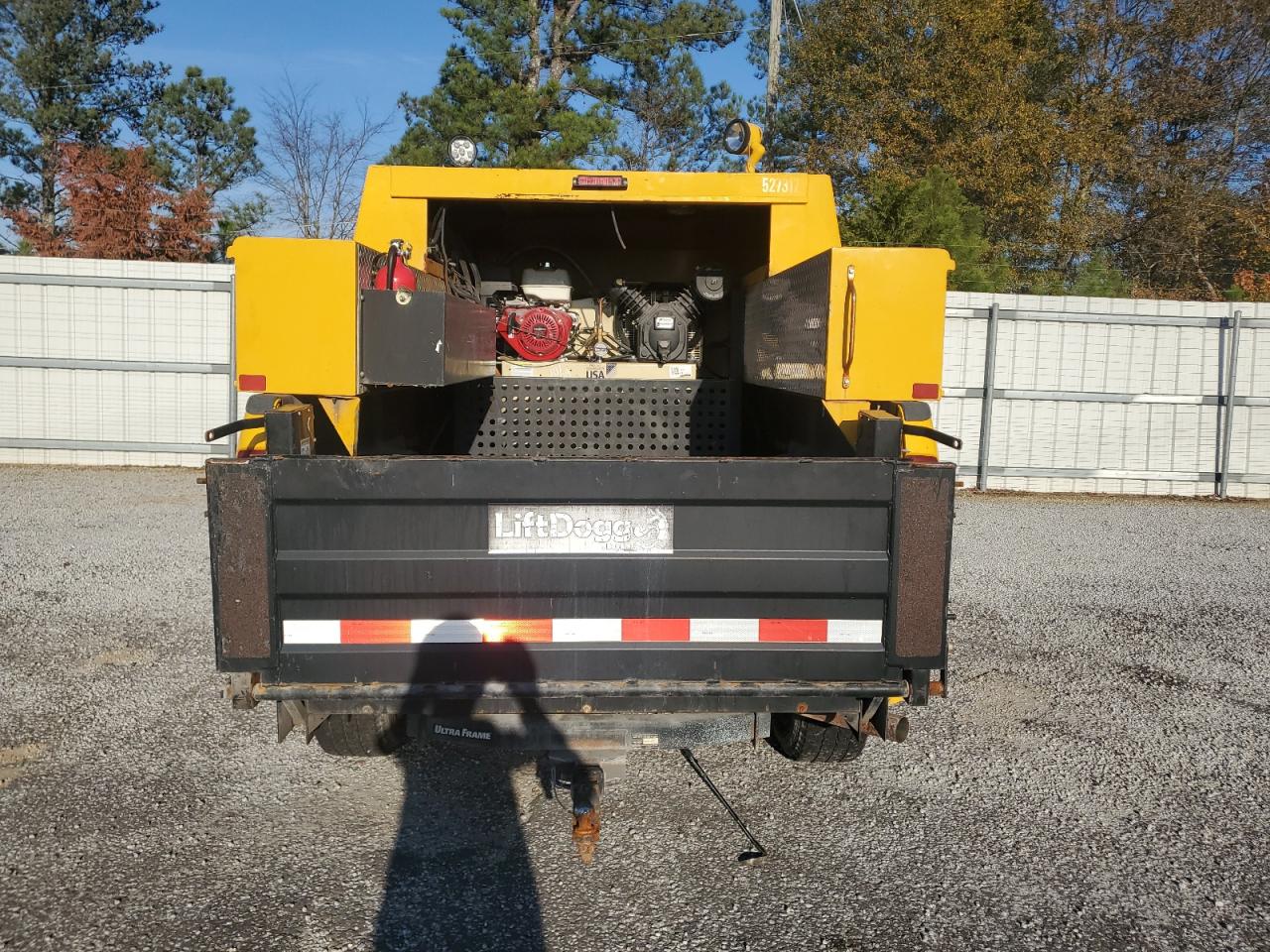 2007 Ford F350 Srw Super Duty VIN: 1FTWF31557EA84172 Lot: 93237545