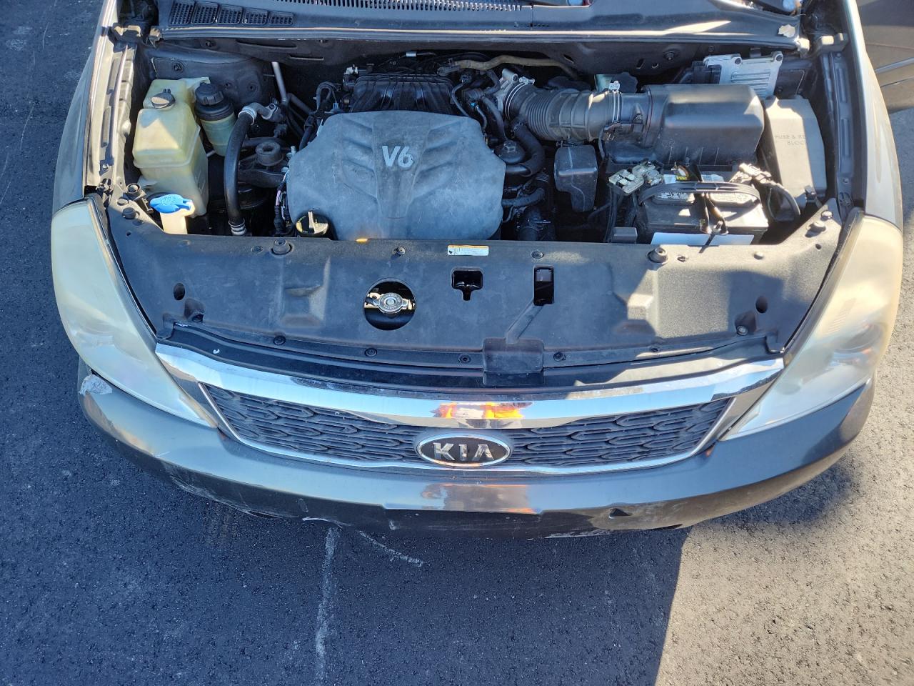 2012 Kia Sedona Lx VIN: KNDMG4C70C6504806 Lot: 93702445