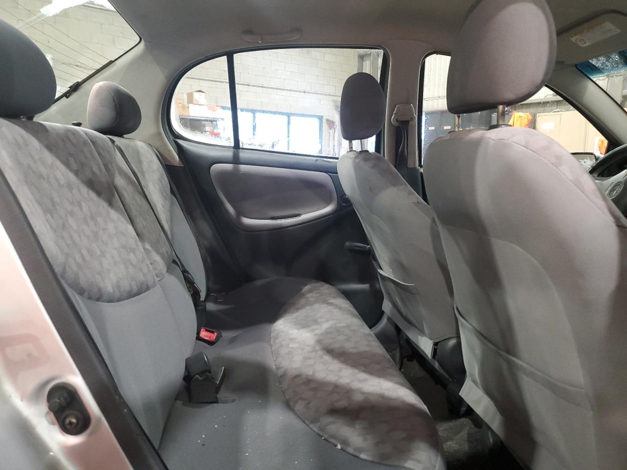 2000 Toyota Echo VIN: JTDBT1238Y0097425 Lot: 92035515