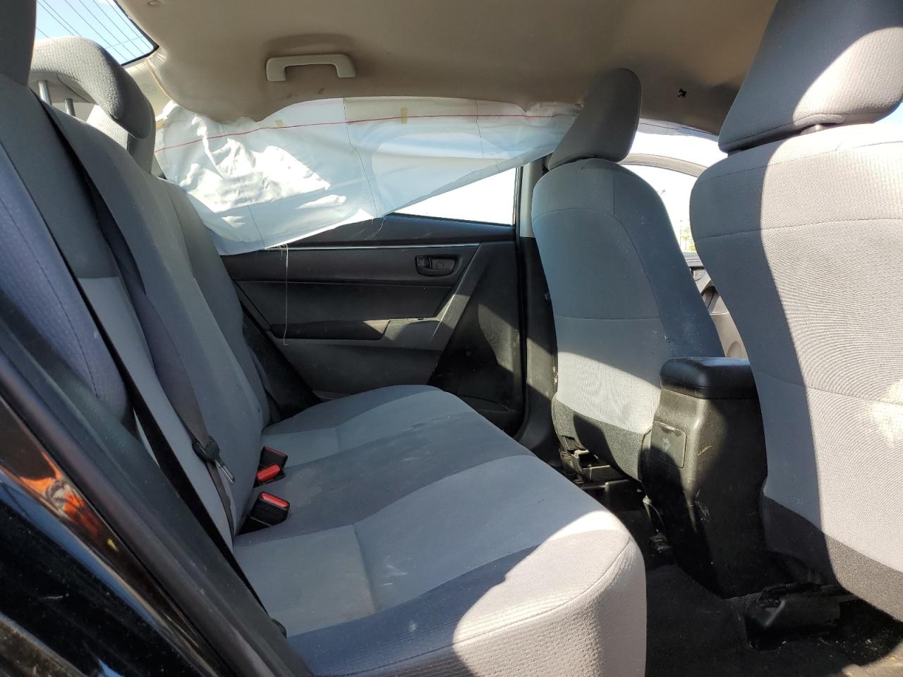 2015 Toyota Corolla L VIN: 5YFBURHE0FP192827 Lot: 91600675