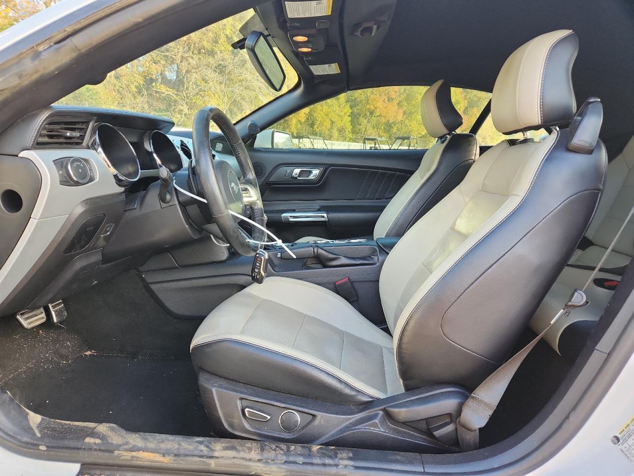 2017 Ford Mustang VIN: 1FATP8UHXH5279341 Lot: 92257595