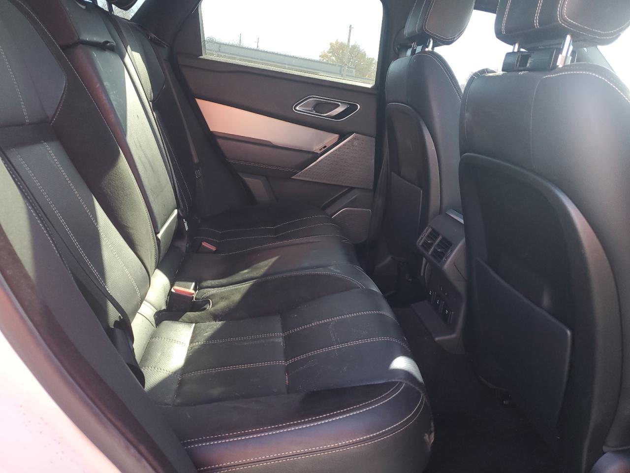 2018 Land Rover Range Rover Velar R-Dynamic Se VIN: SALYL2RN9JA735973 Lot: 92182715