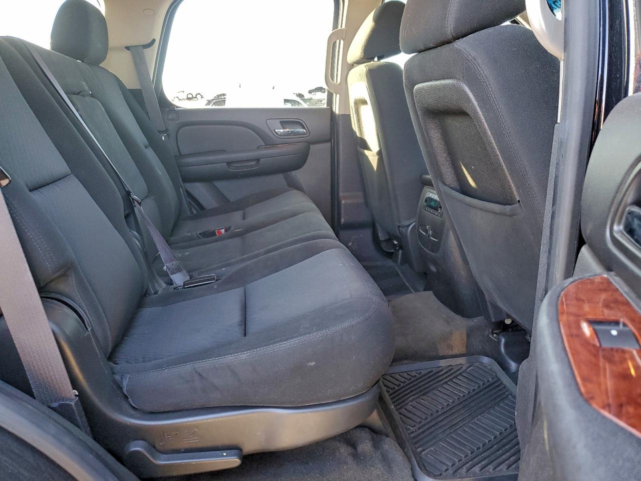 2013 GMC Yukon Sle VIN: 1GKS2AE07DR240525 Lot: 93690865