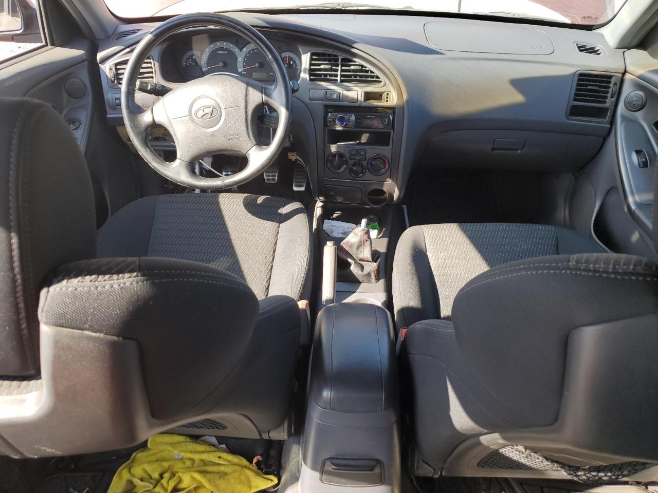 2001 Hyundai Elantra Gls VIN: KMHDN55D41U028045 Lot: 92735625