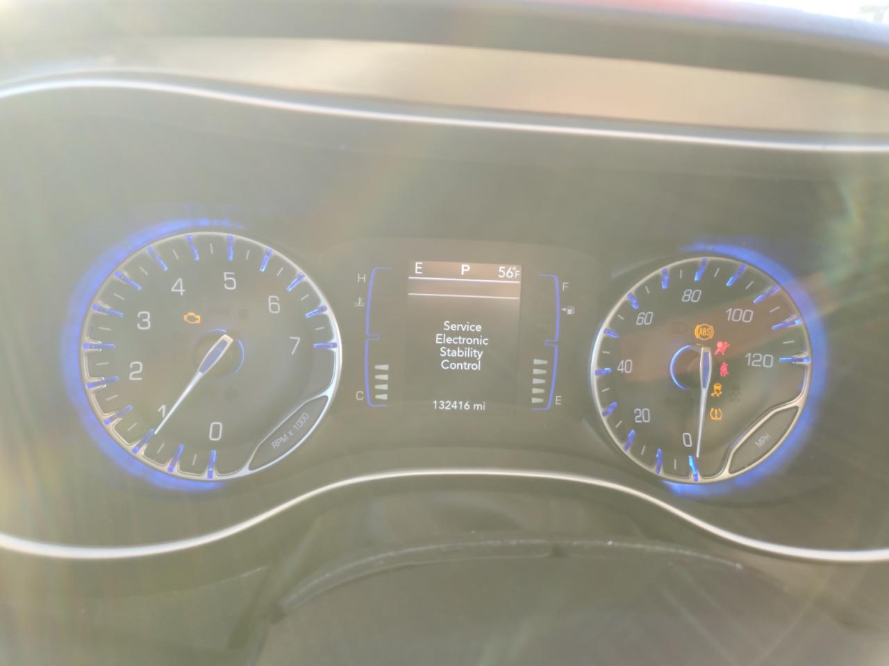 2018 Chrysler Pacifica Touring L VIN: 2C4RC1BG2JR142601 Lot: 91819665