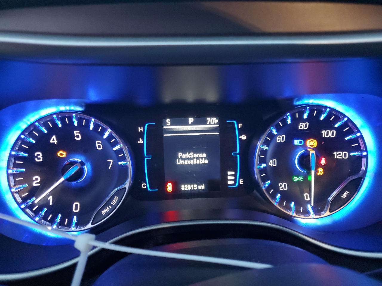 2018 Chrysler Pacifica Touring L VIN: 2C4RC1BG5JR321991 Lot: 92948635