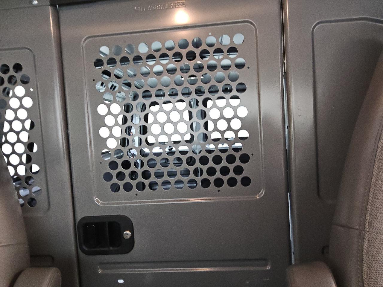 2024 Chevrolet Express G2500 VIN: 1GCWGAFPXR1100548 Lot: 91178245