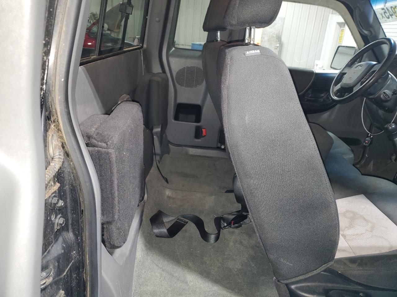 2011 Ford Ranger Super Cab VIN: 1FTLR4FEXBPA78924 Lot: 92476945