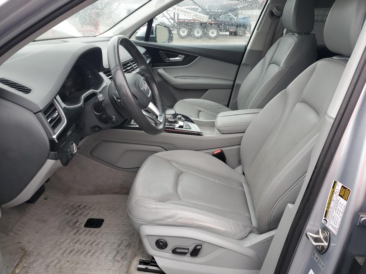 2017 Audi Q7 Premium Plus VIN: WA1LAAF72HD005641 Lot: 92392095