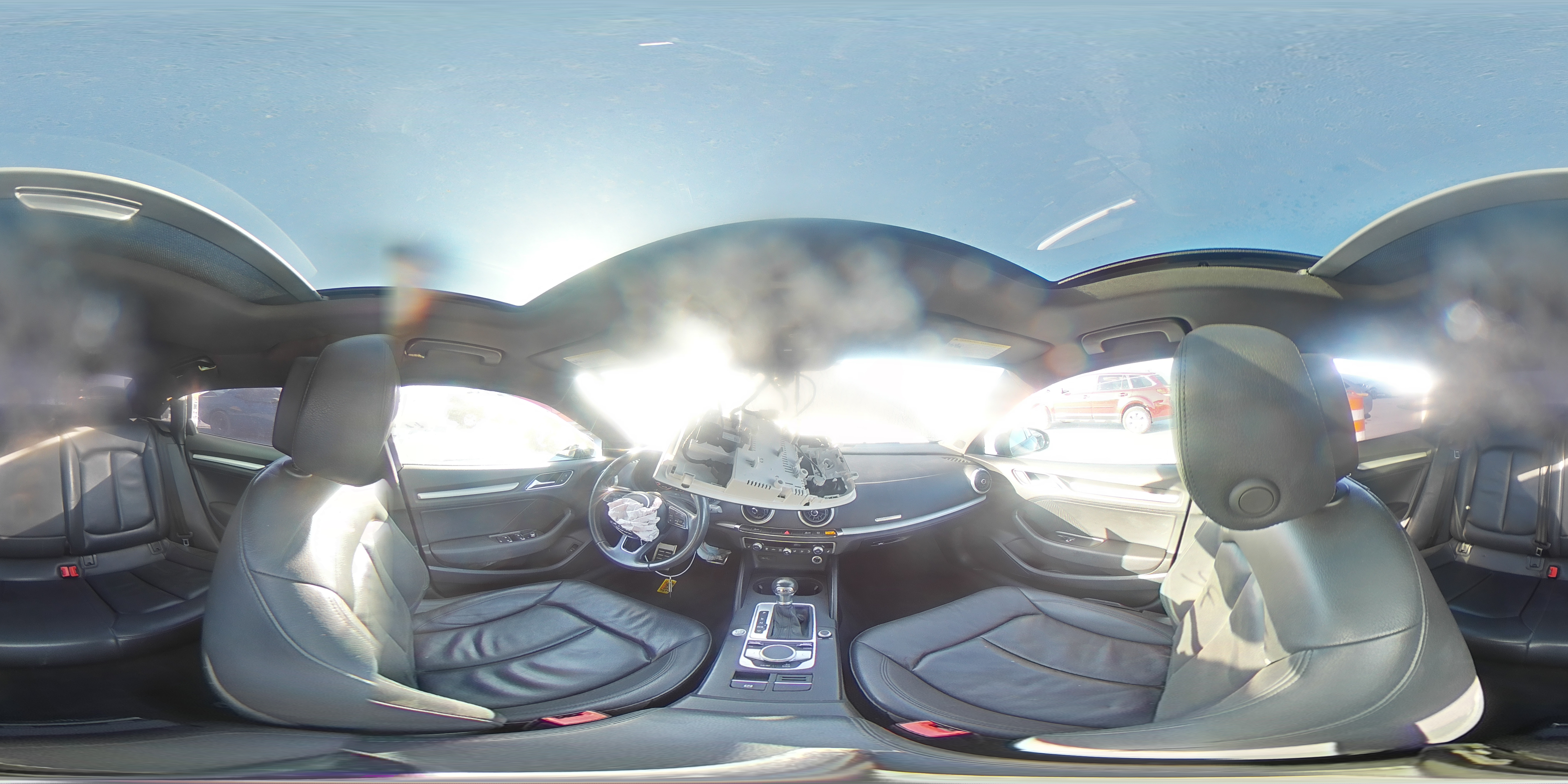 2018 Audi A3 Premium VIN: WAUAUGFF5J1082670 Lot: 92002485