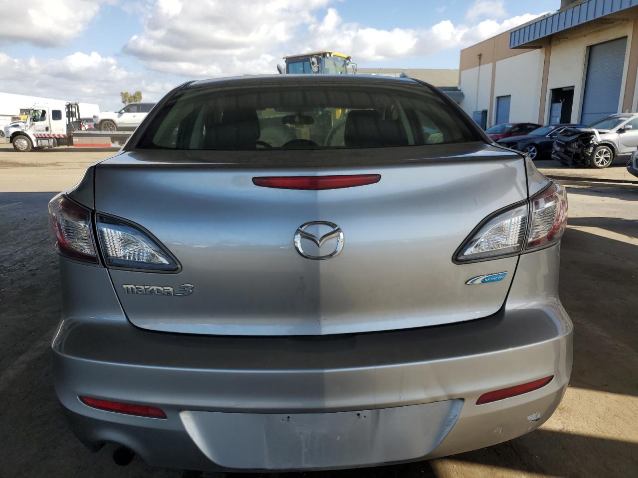 2013 Mazda 3 I VIN: JM1BL1UPXD1852417 Lot: 91689655