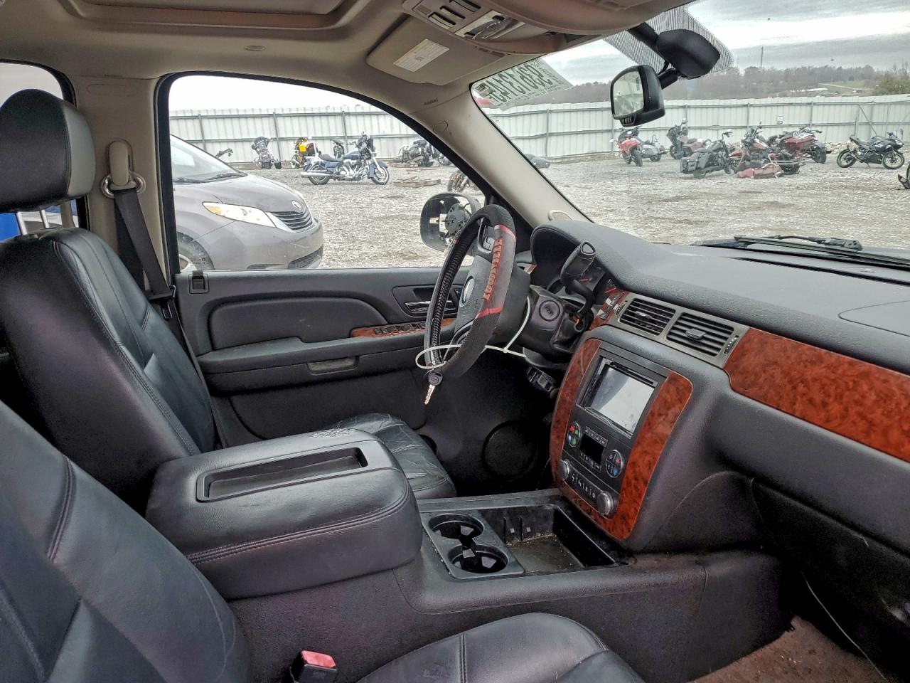 2008 Chevrolet Tahoe K1500 VIN: 1GNFK13018J134311 Lot: 93613145