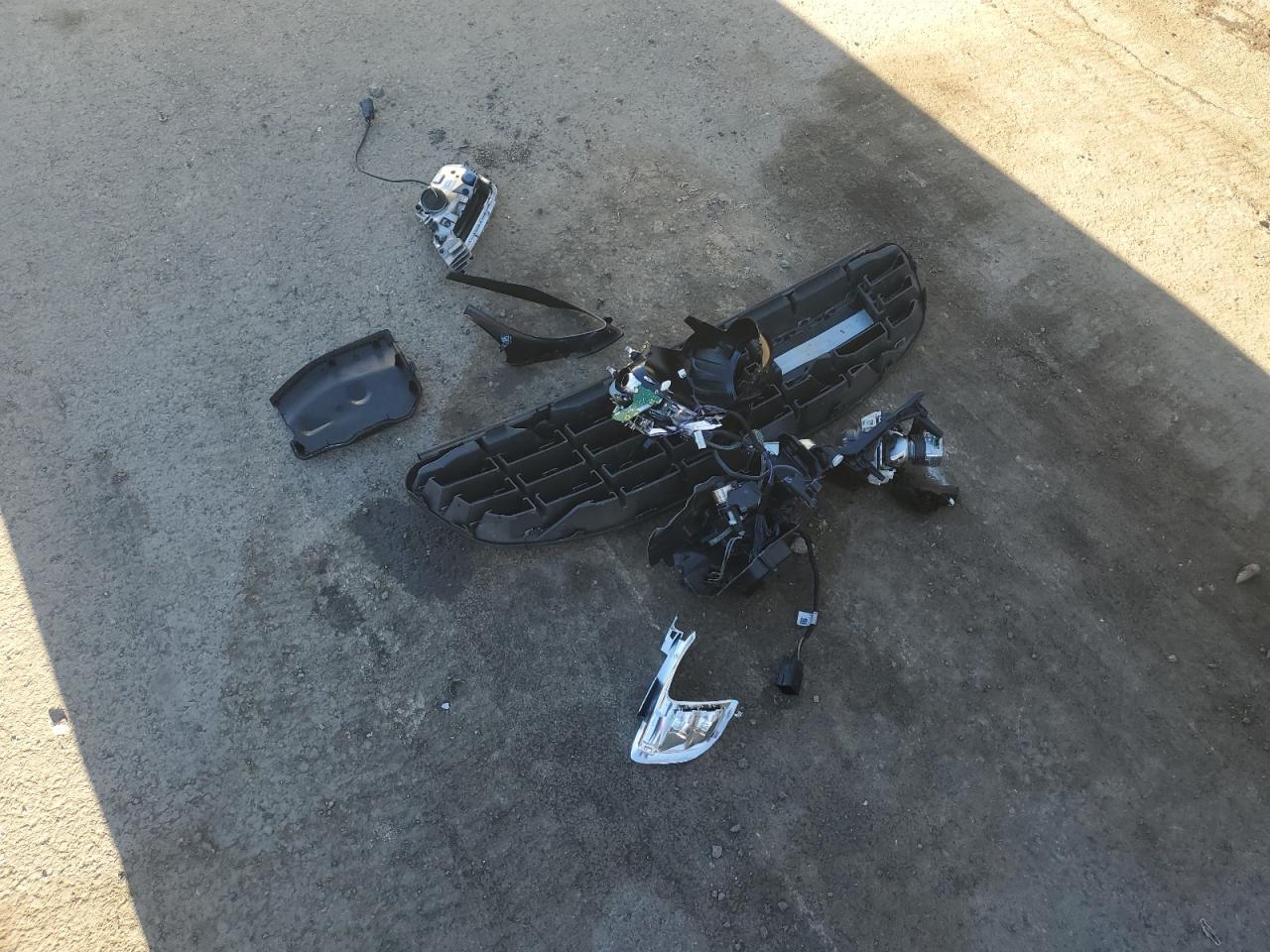 2016 Volvo Xc60 T6 Premier VIN: YV4902RK4G2810850 Lot: 93295095