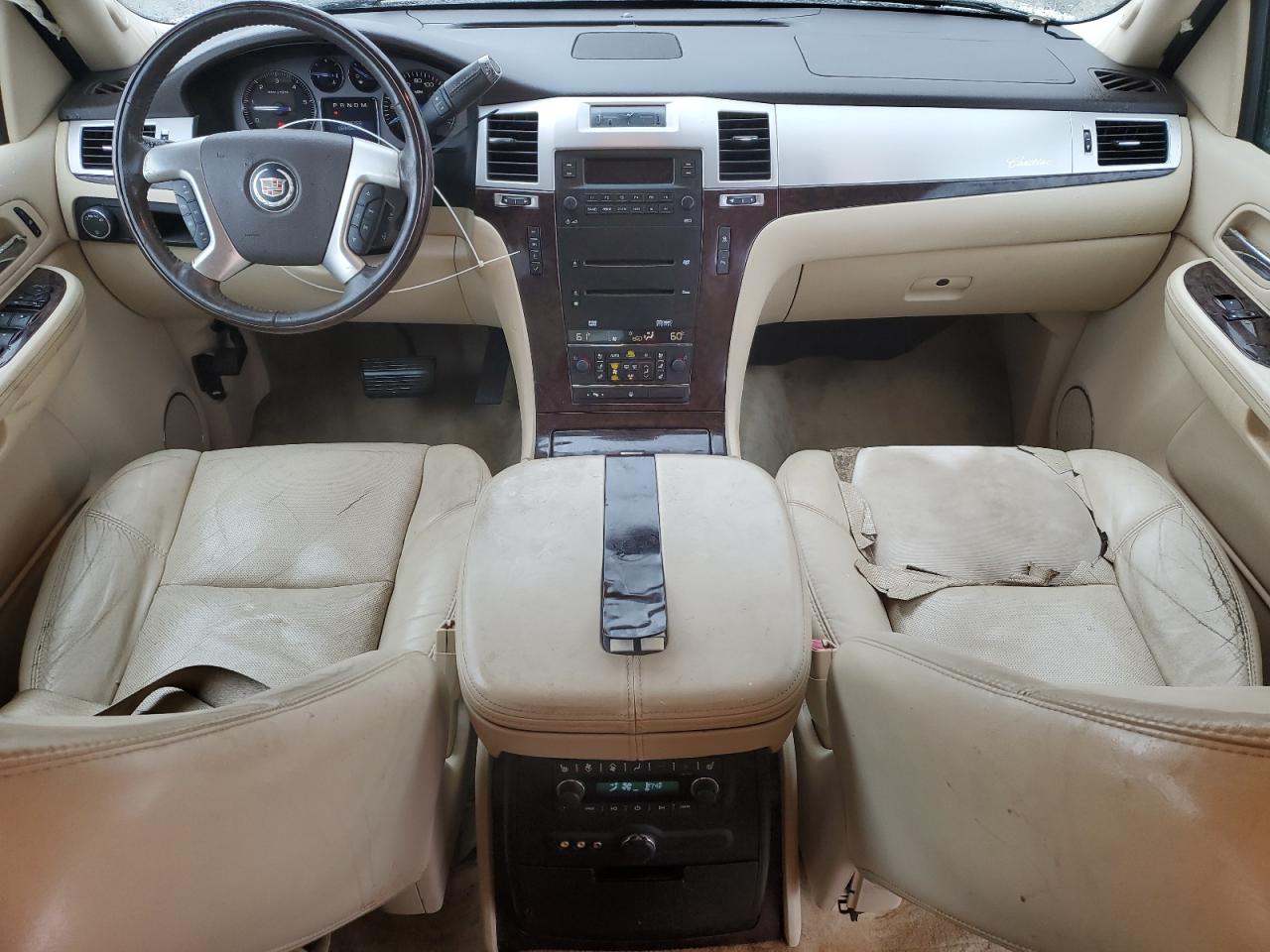 2007 Cadillac Escalade Luxury VIN: 1GYFK63857R195442 Lot: 91915955