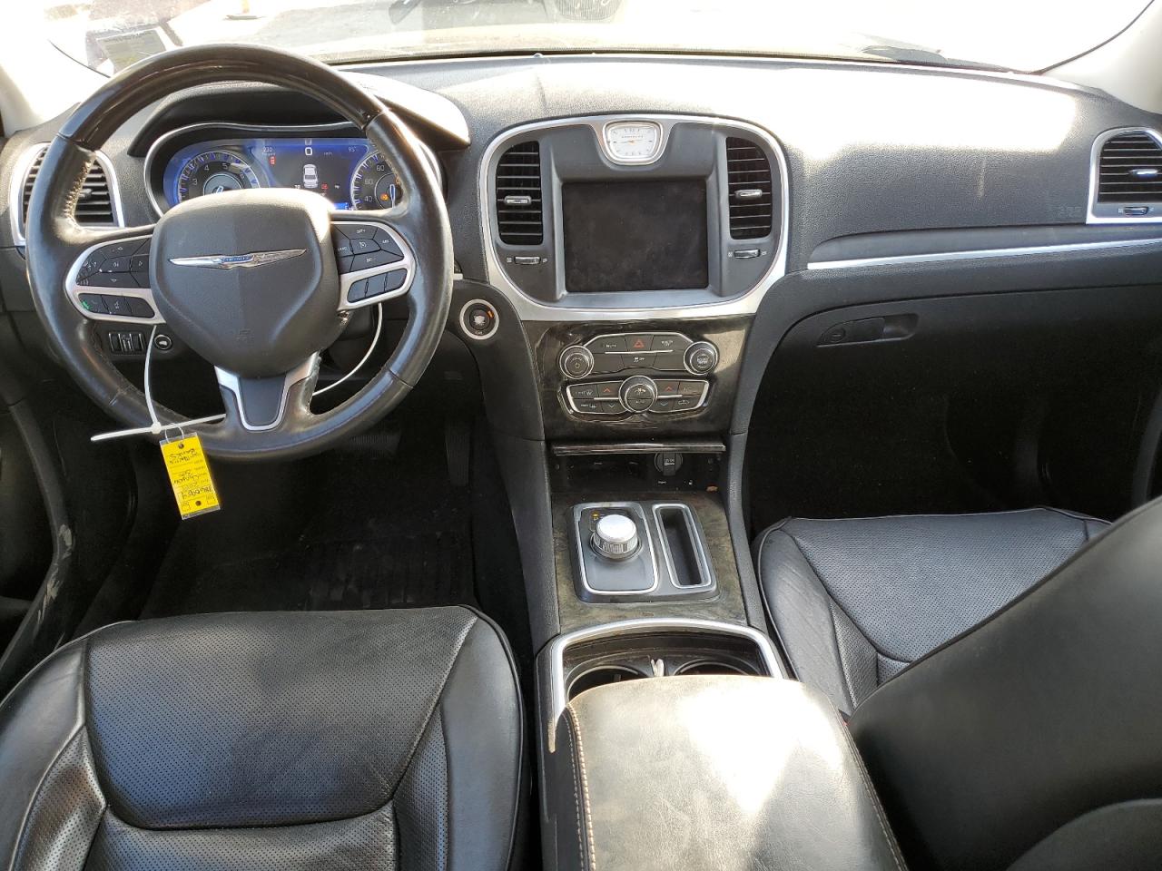 2019 Chrysler 300 Limited VIN: 2C3CCAEG0KH585827 Lot: 93584765