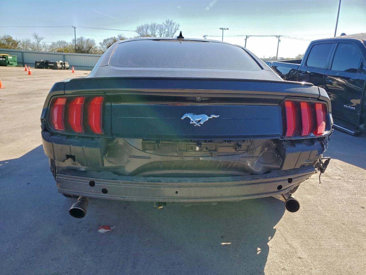 2022 Ford Mustang VIN: 1FA6P8TH1N5136272 Lot: 94281695