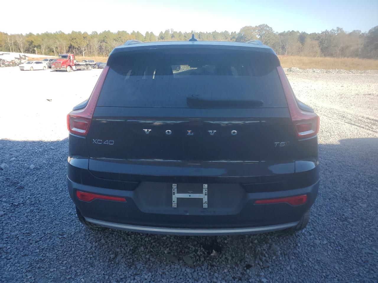 2022 Volvo Xc40 T5 Momentum VIN: YV4162UK9N2758454 Lot: 92241015