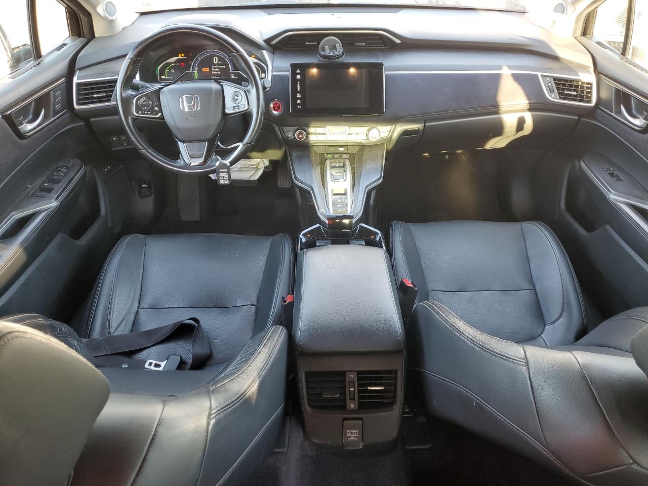 2018 Honda Clarity Touring VIN: JHMZC5F3XJC020462 Lot: 91313615