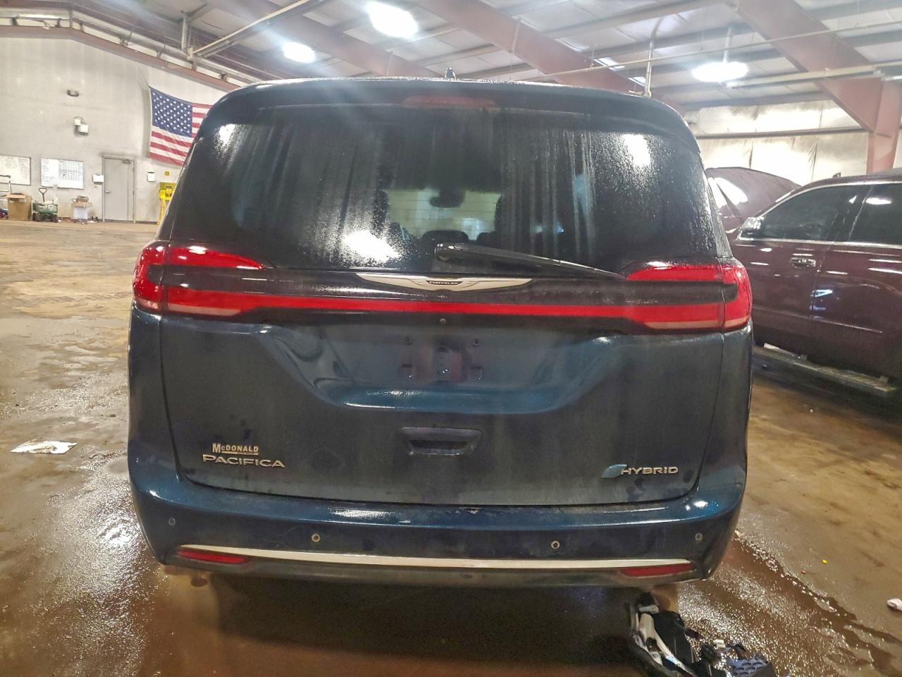 2022 Chrysler Pacifica Hybrid Touring L VIN: 2C4RC1L73NR121230 Lot: 94247345