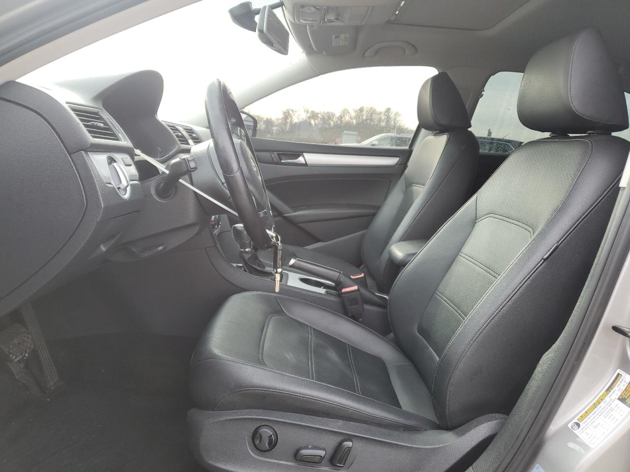 2013 Volkswagen Passat Se VIN: 1VWBN7A31DC043128 Lot: 93313295