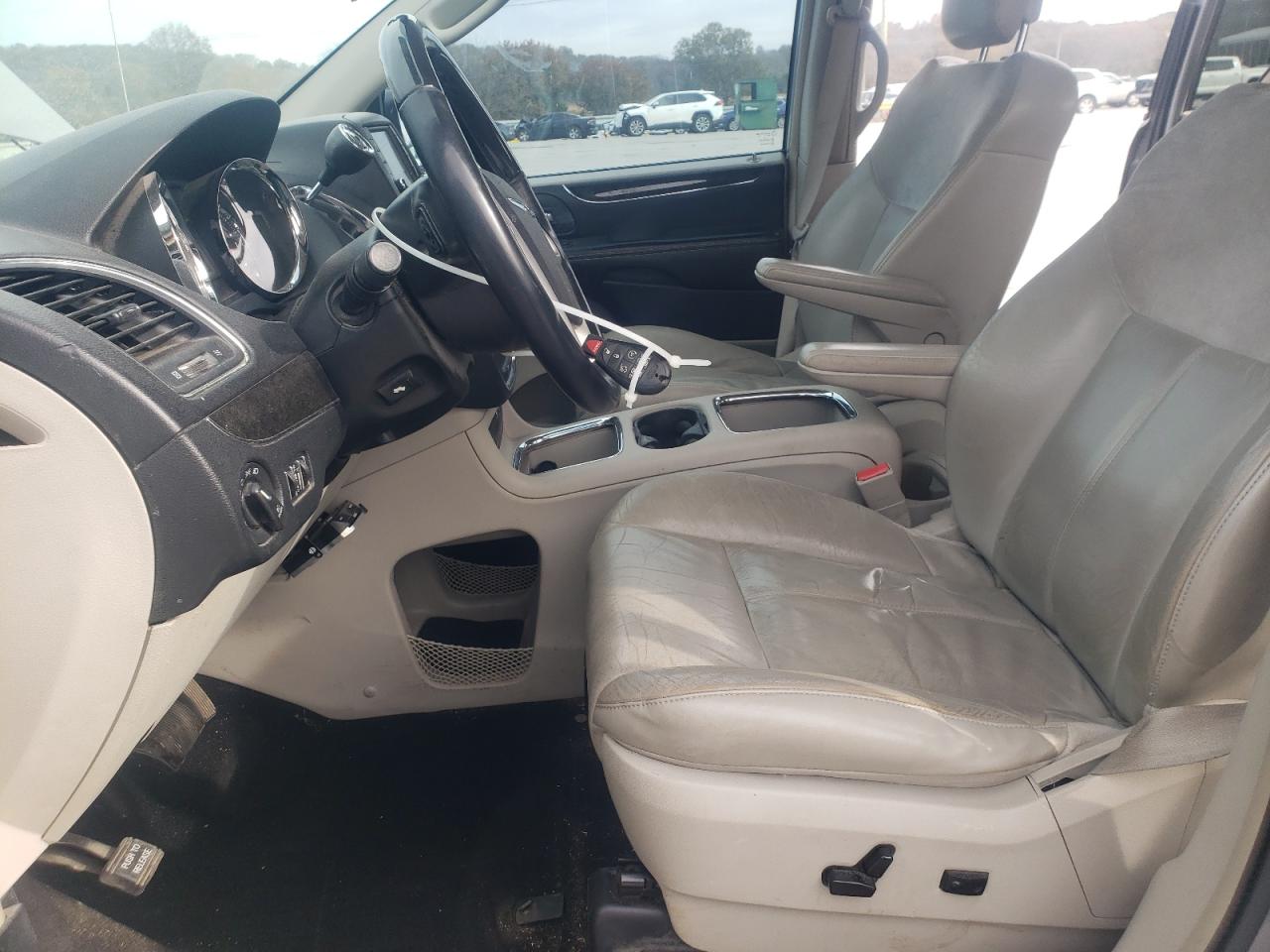 2014 Chrysler Town & Country Limited VIN: 2C4RC1GG6ER408572 Lot: 92791495