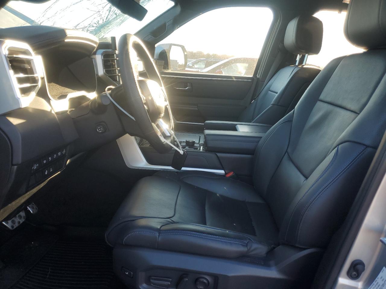 2025 Toyota Sequoia Sr5 VIN: 7SVAAABA4SX061333 Lot: 92650085