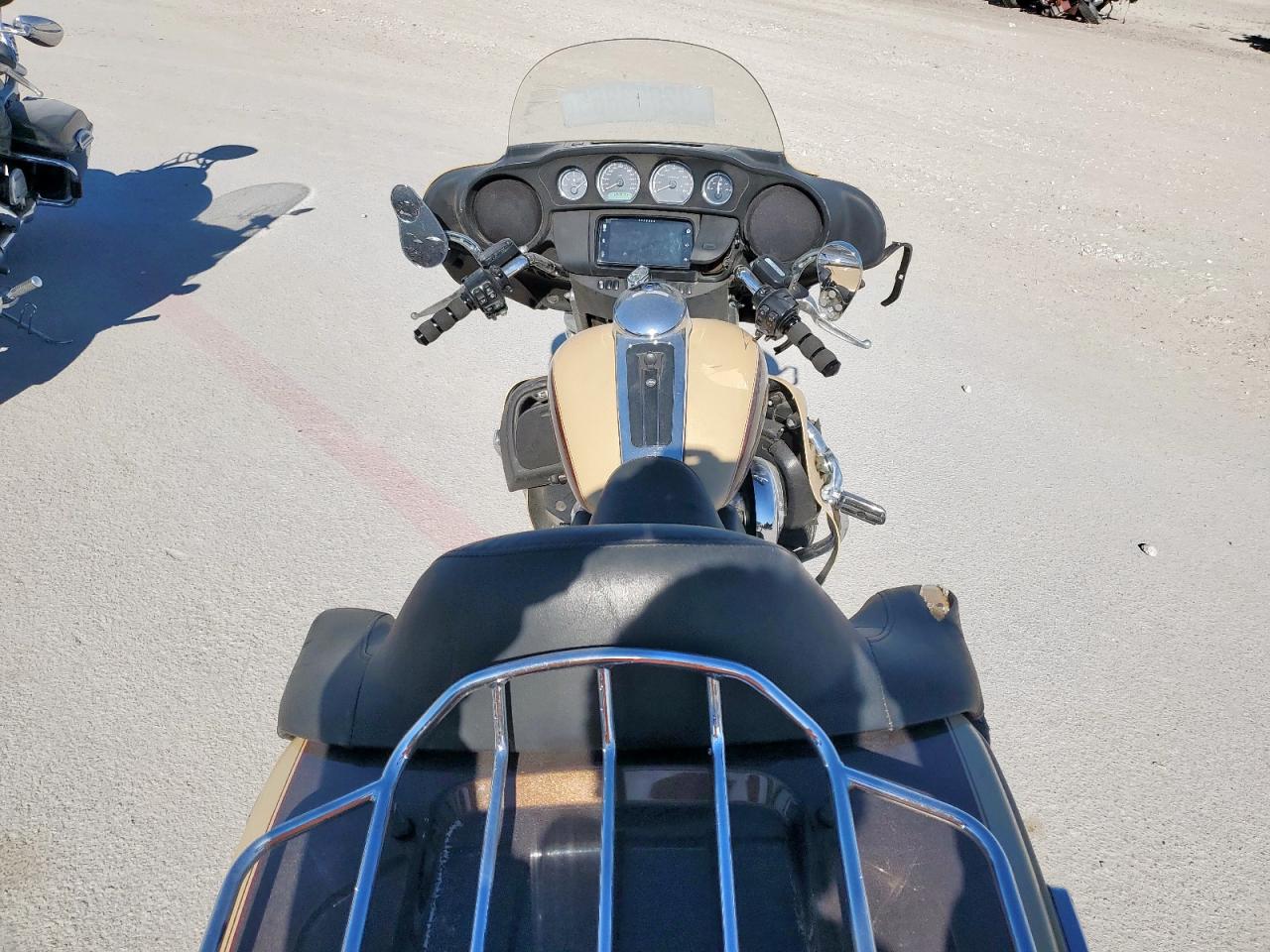 2014 Harley-Davidson Flhtcu Ultra Classic Electra Glide VIN: 1HD1FCM17EB612990 Lot: 92053865