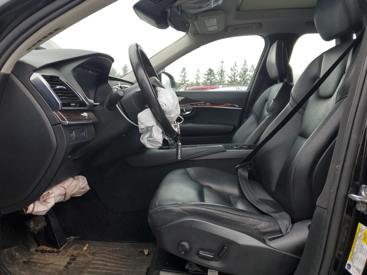 2016 Volvo Xc90 T6 VIN: YV4A22PK4G1068773 Lot: 92004595