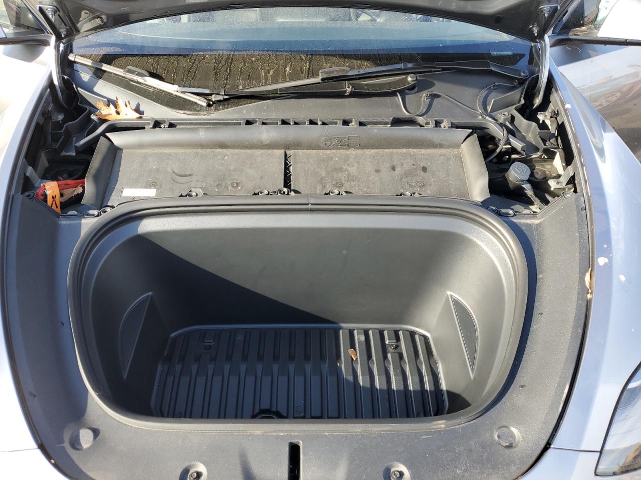 2024 Tesla Model Y VIN: 7SAYGDEE3RA284782 Lot: 93117255