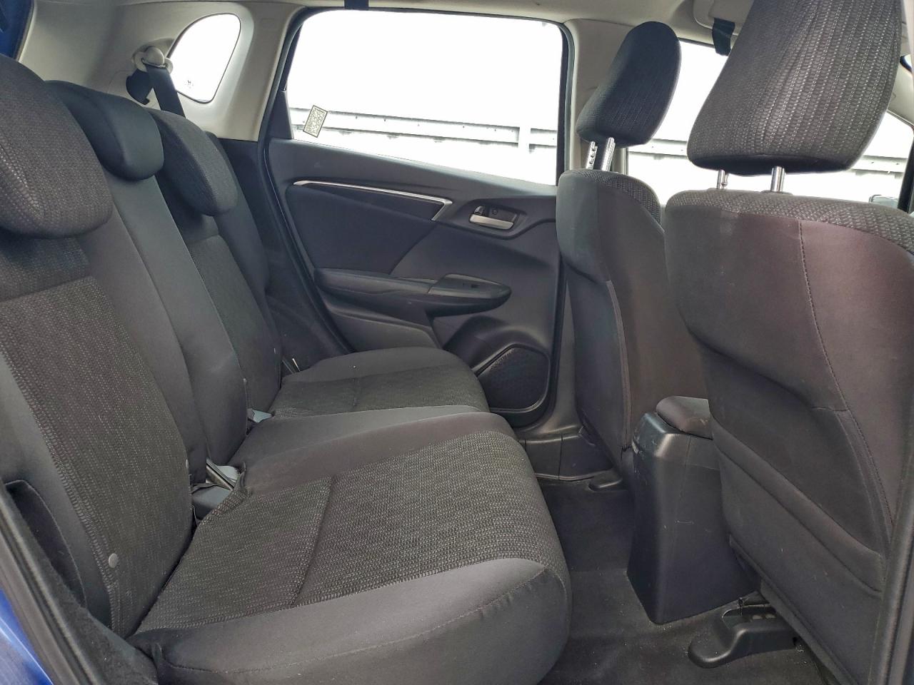 2015 Honda Fit Lx VIN: 3HGGK5H51FM732876 Lot: 92761405