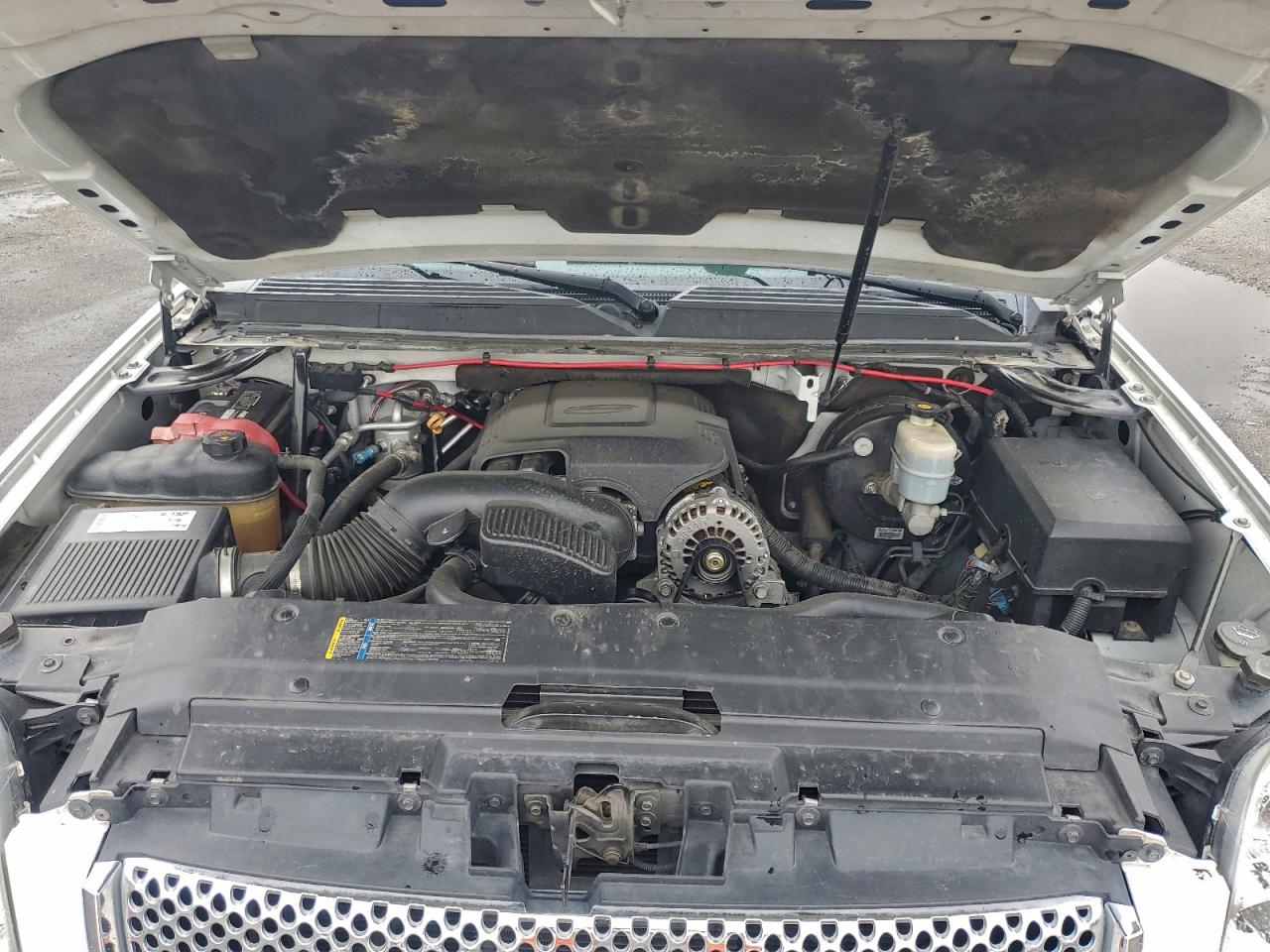 2008 GMC Yukon Denali VIN: 1GKFK63898J182784 Lot: 93890135