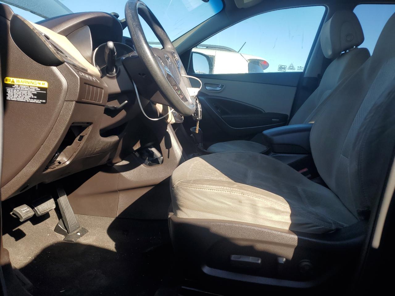 2017 Hyundai Santa Fe Se VIN: KM8SM4HF3HU196447 Lot: 86217005