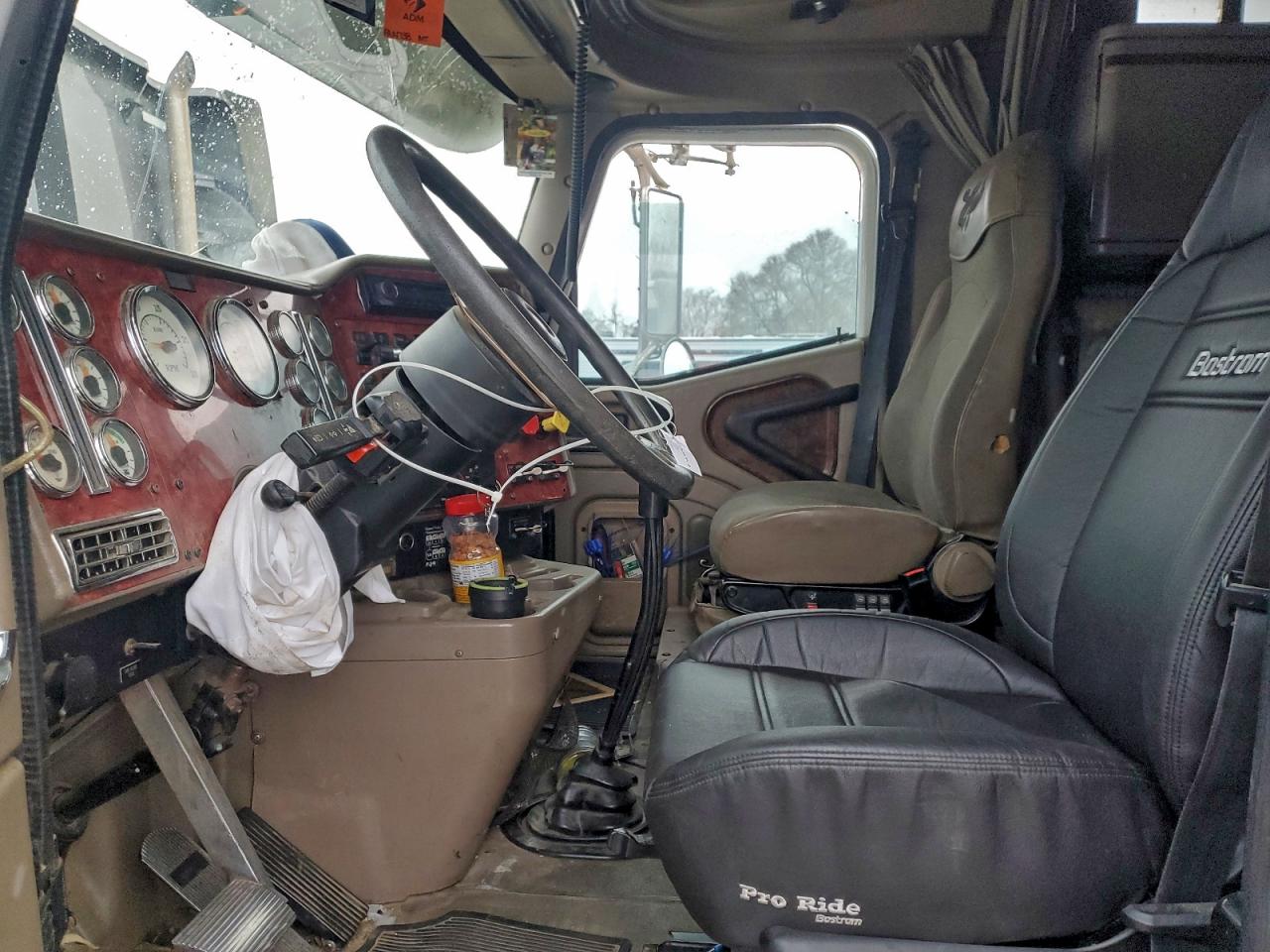 2005 International 9900 9900I - Semi Truck VIN: 2HSCHAPR25C030110 Lot: 93528645