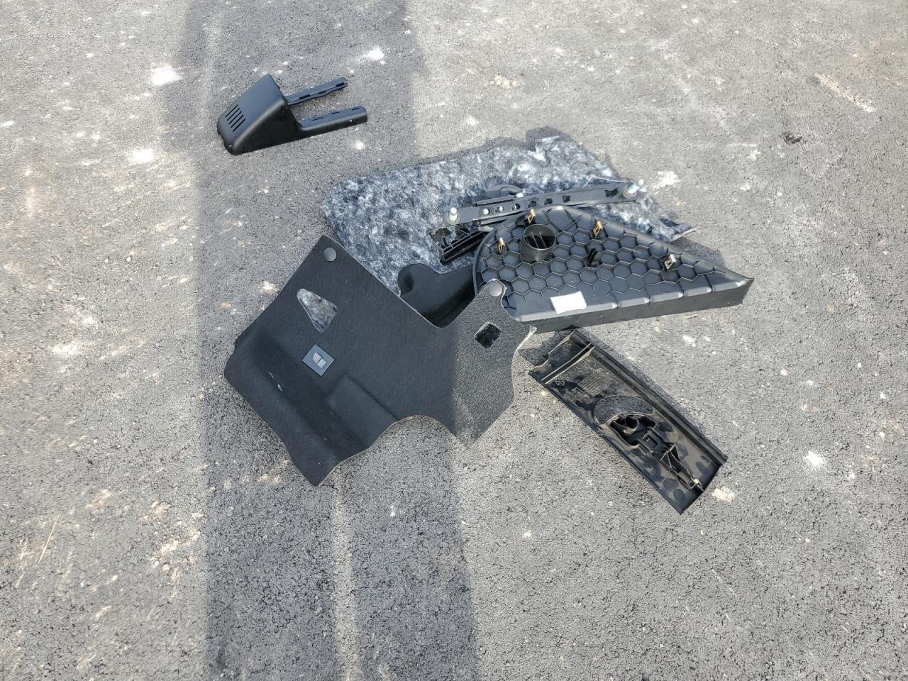 2019 Chrysler 300 S VIN: 2C3CCAGG8KH698471 Lot: 93768685