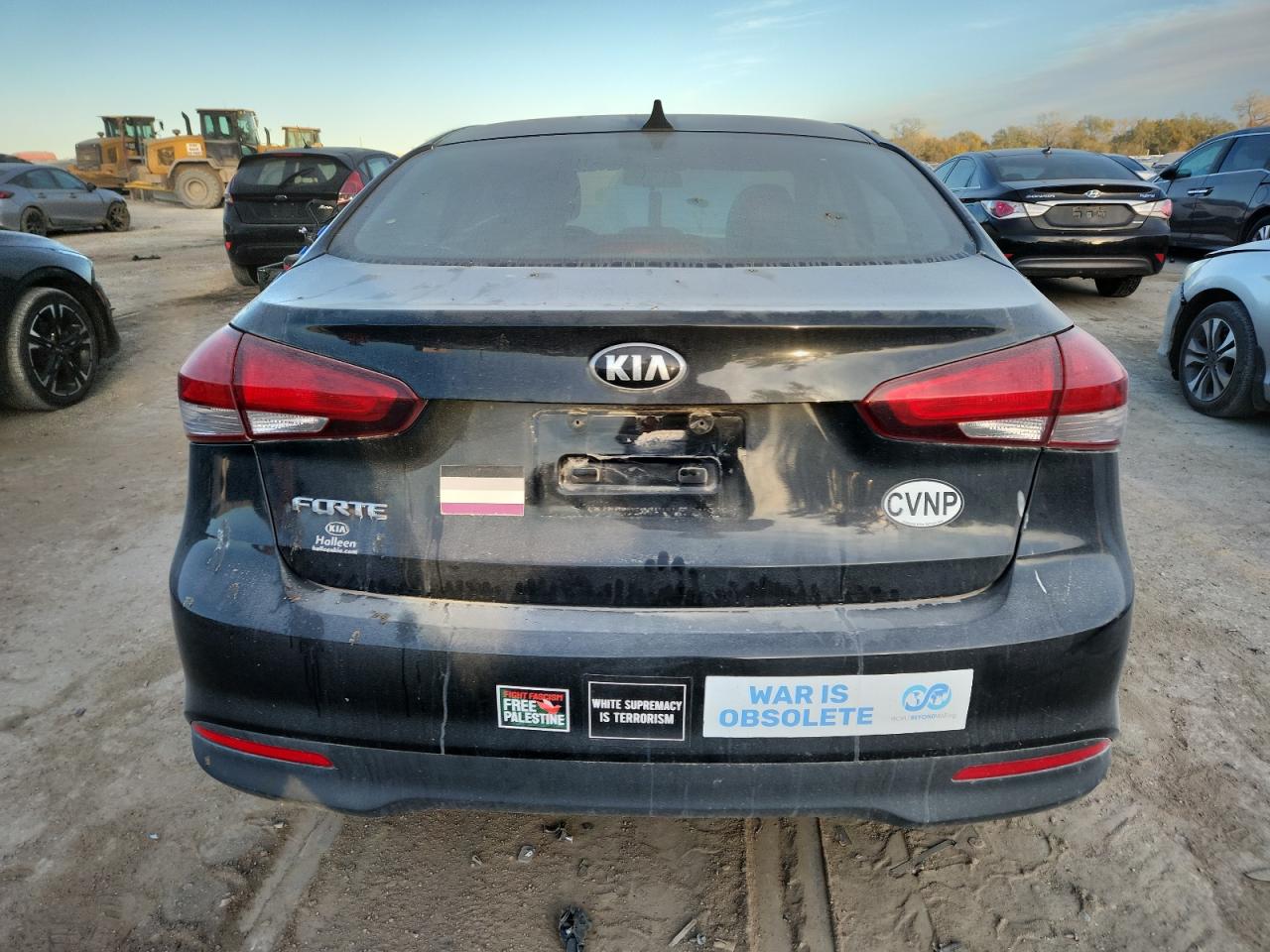 2017 Kia Forte Lx VIN: 3KPFK4A73HE156138 Lot: 90510025