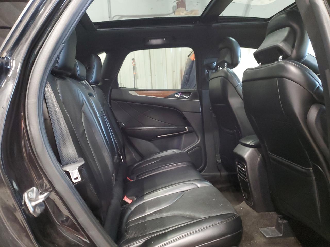 2015 Lincoln Mkc VIN: 5LMCJ1A9XFUJ29242 Lot: 92623785