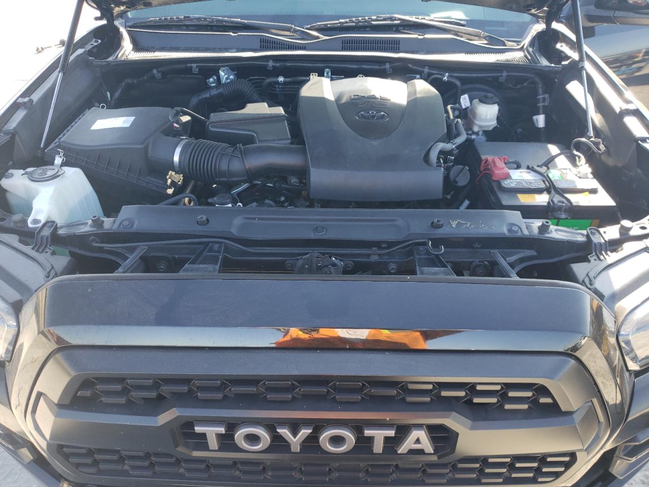 2017 Toyota Tacoma Double Cab VIN: 5TFDZ5BN7HX028474 Lot: 91676335