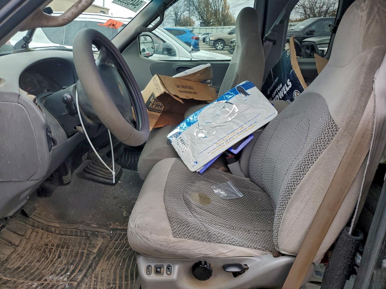 2000 Ford F150 VIN: 1FTZX0727YKA09403 Lot: 94453925