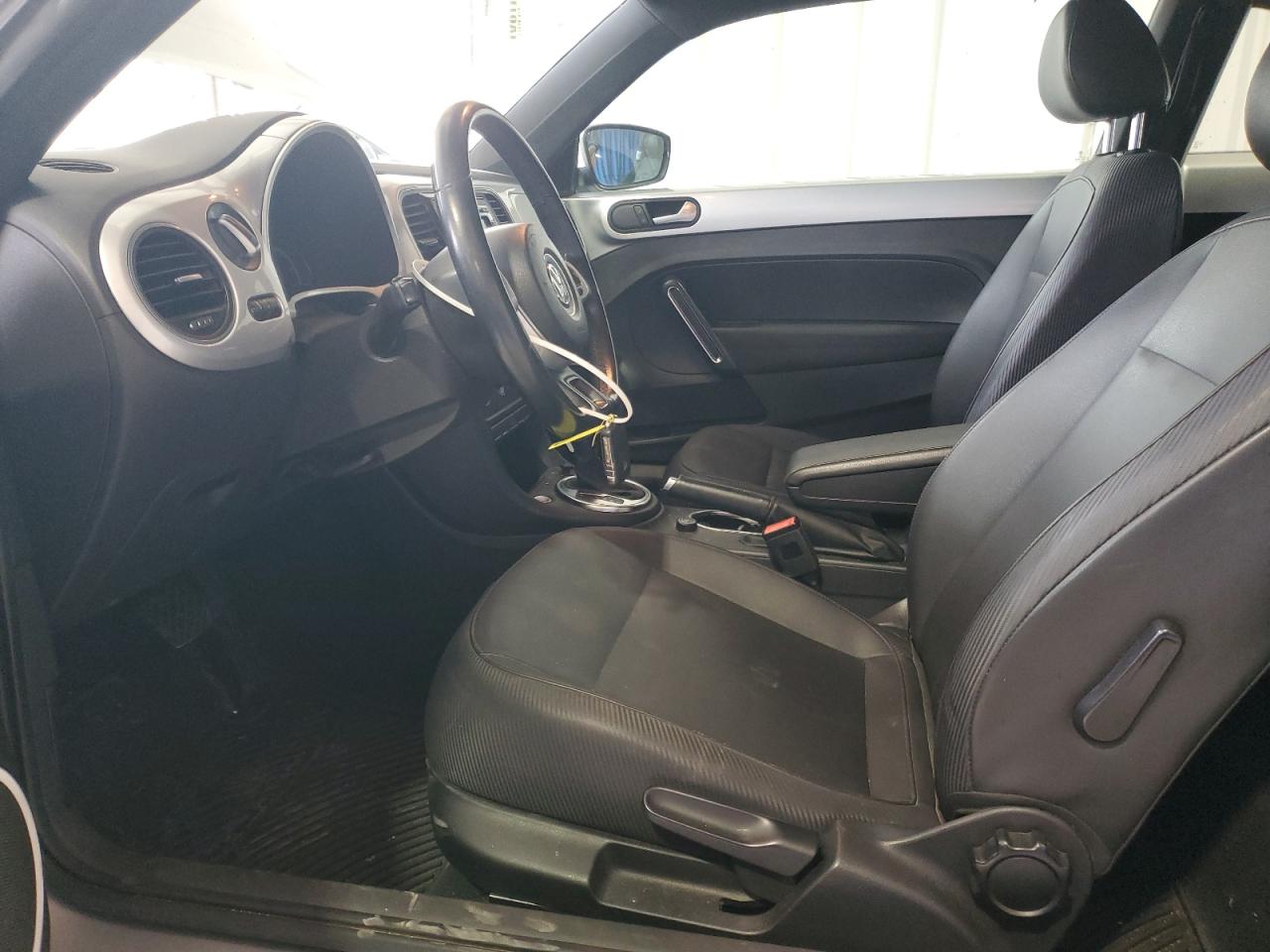 2014 Volkswagen Beetle VIN: 3VWJX7ATXEM614430 Lot: 92179165