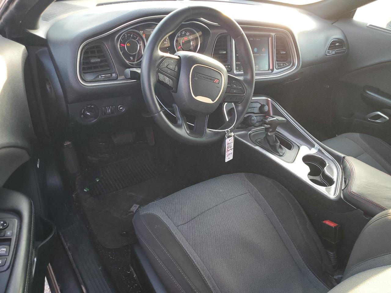 2015 Dodge Challenger Sxt VIN: 2C3CDZAG9FH722979 Lot: 92076035