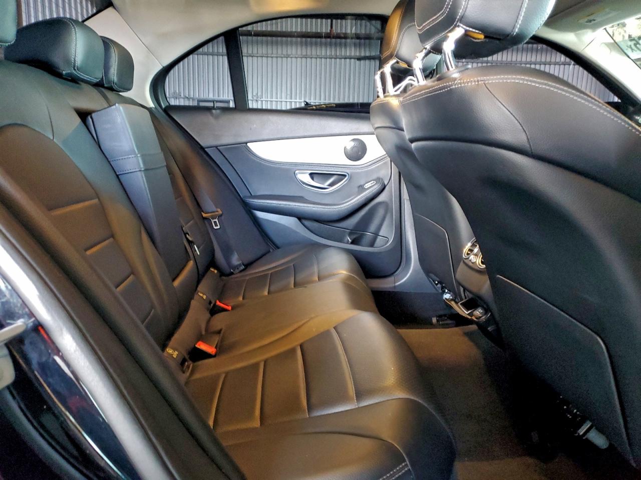 2016 Mercedes-Benz C 300 VIN: 55SWF4JBXGU129048 Lot: 94190465