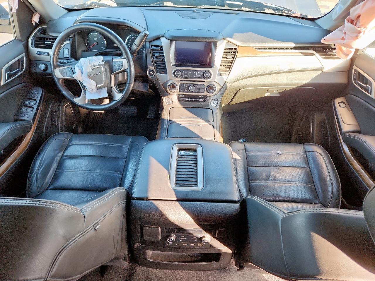 2019 GMC Yukon Xl Denali VIN: 1GKS2HKJ1KR189008 Lot: 92327685