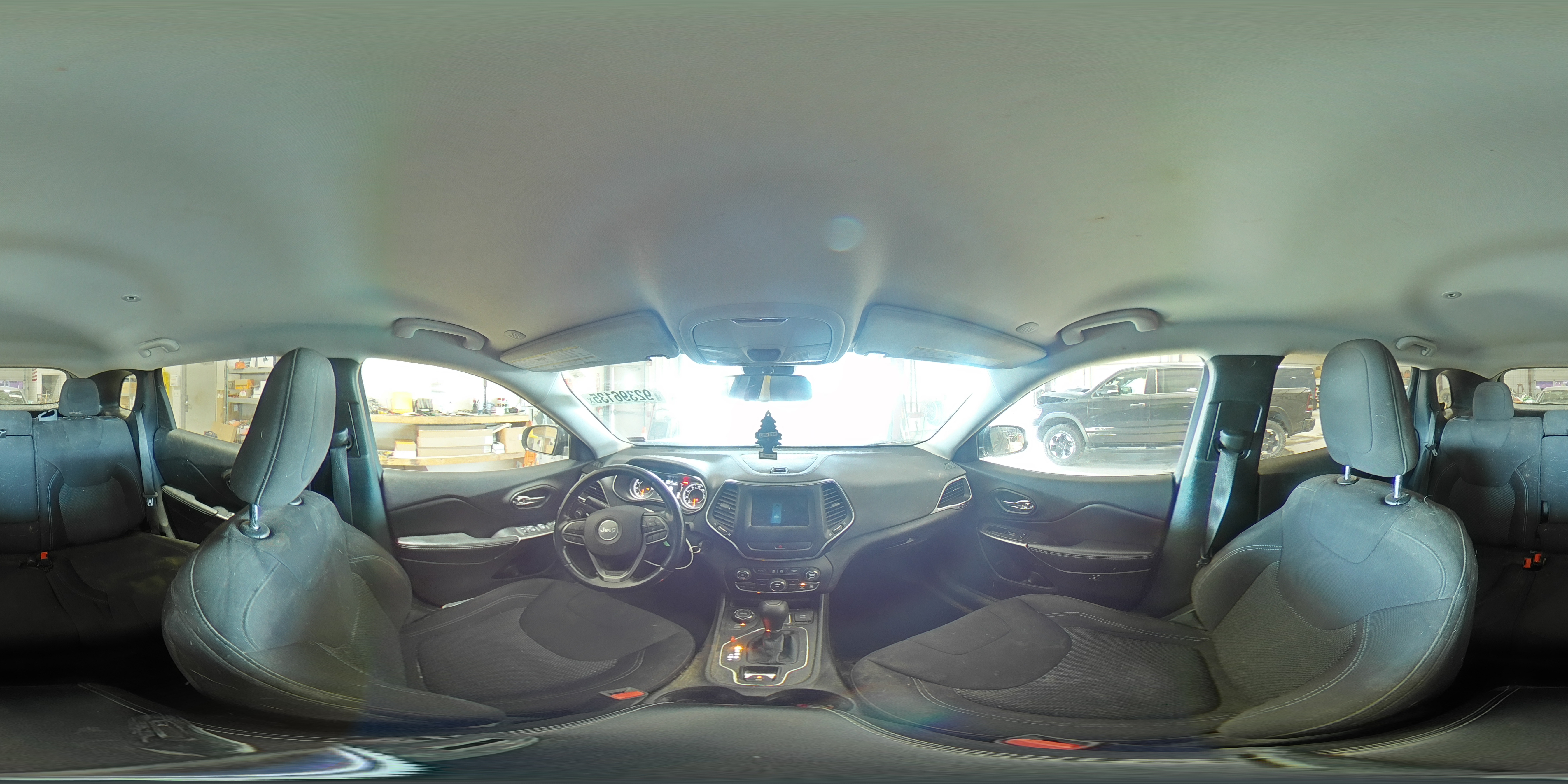 2020 Jeep Cherokee Latitude VIN: 1C4PJMCB4LD582097 Lot: 92396135