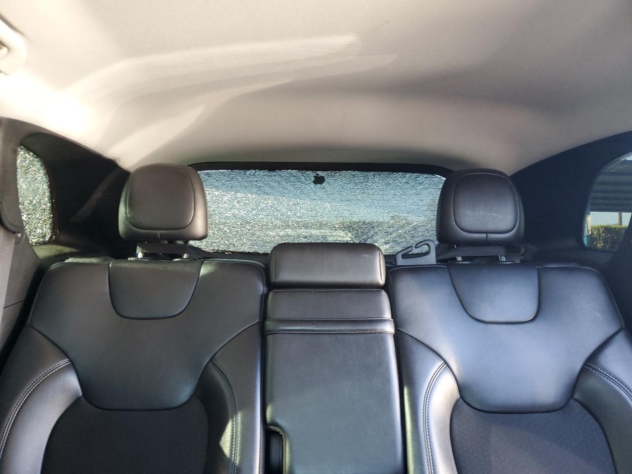 2019 Jeep Cherokee Latitude Plus VIN: 1C4PJLLB6KD187122 Lot: 91169735