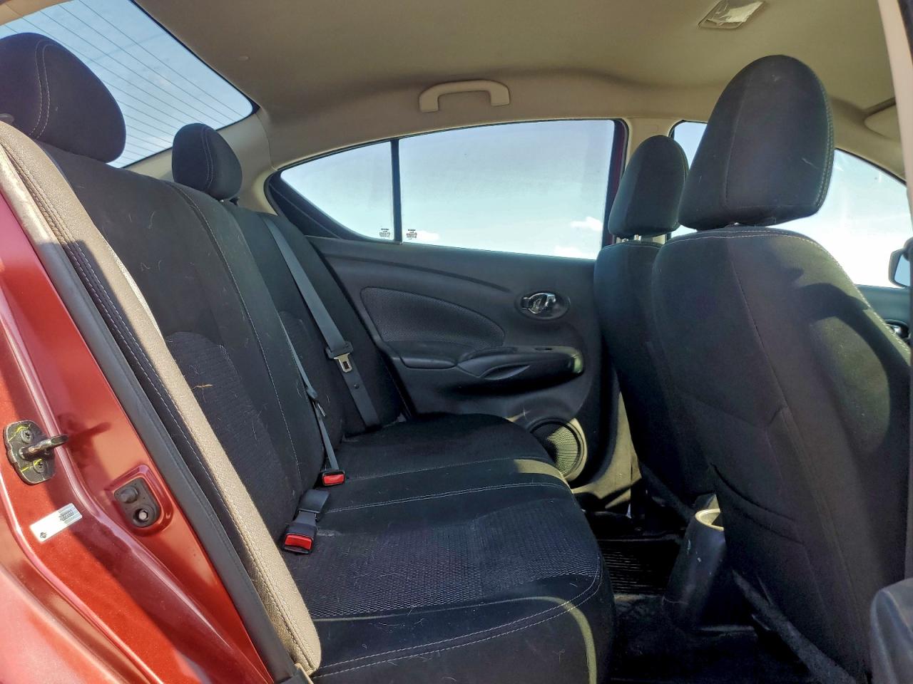 2019 Nissan Versa S VIN: 3N1CN7APXKL827337 Lot: 93821005