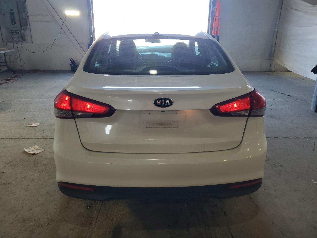 2017 Kia Forte Lx VIN: 3KPFL4A7XHE015502 Lot: 92162205