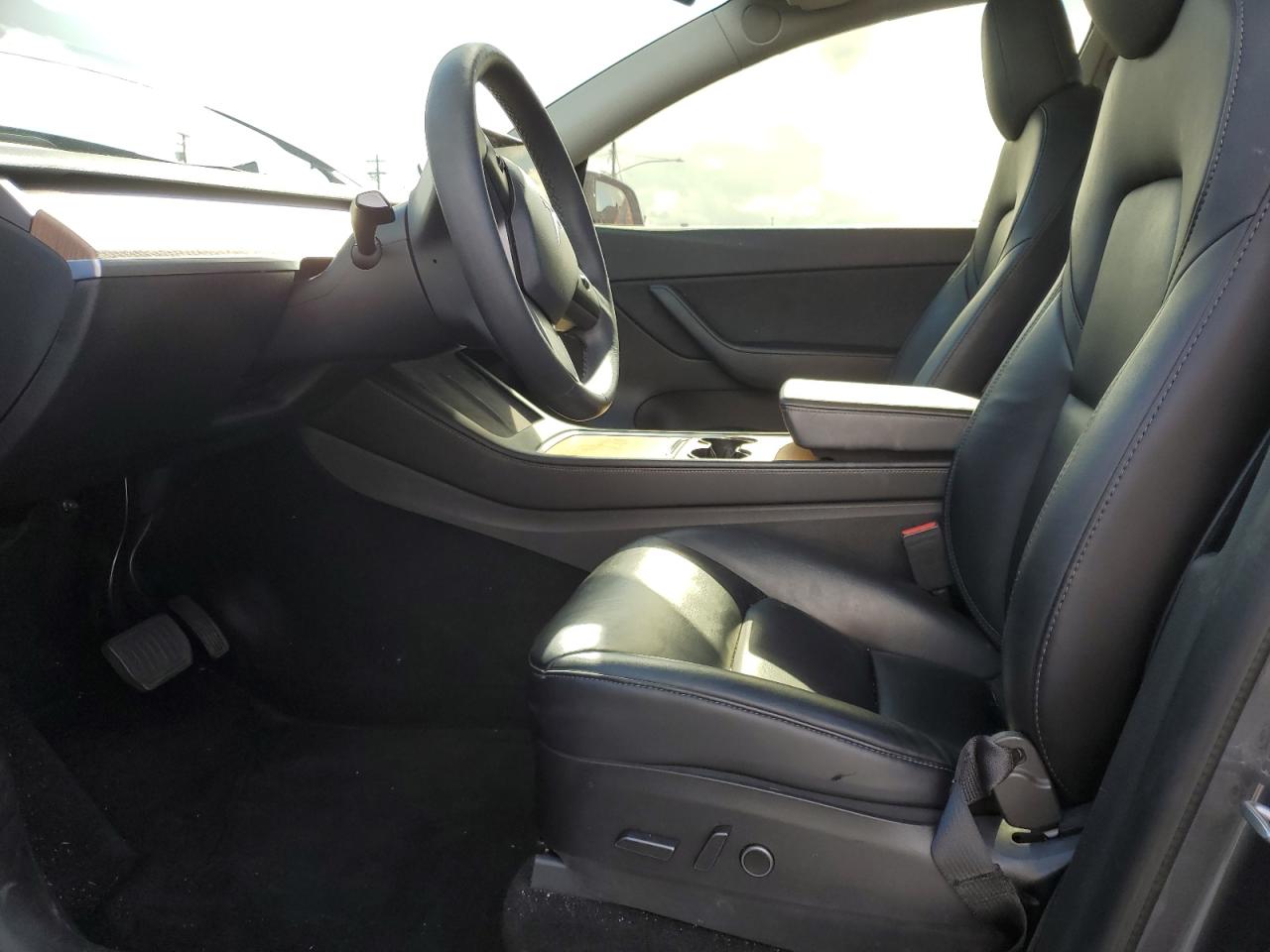 2022 Tesla Model Y VIN: 7SAYGDEE3NF350177 Lot: 93150175